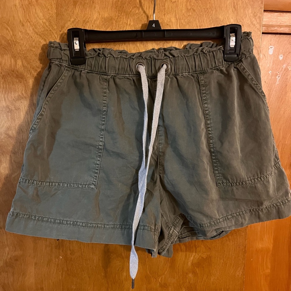 American Eagle Olive Green Drawstring Shorts
